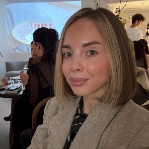 АННА ЛАССКАЯ