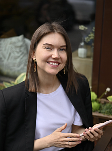 АННА НИКОЛЬСКАЯ